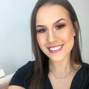 Meet your Posher, Isabella